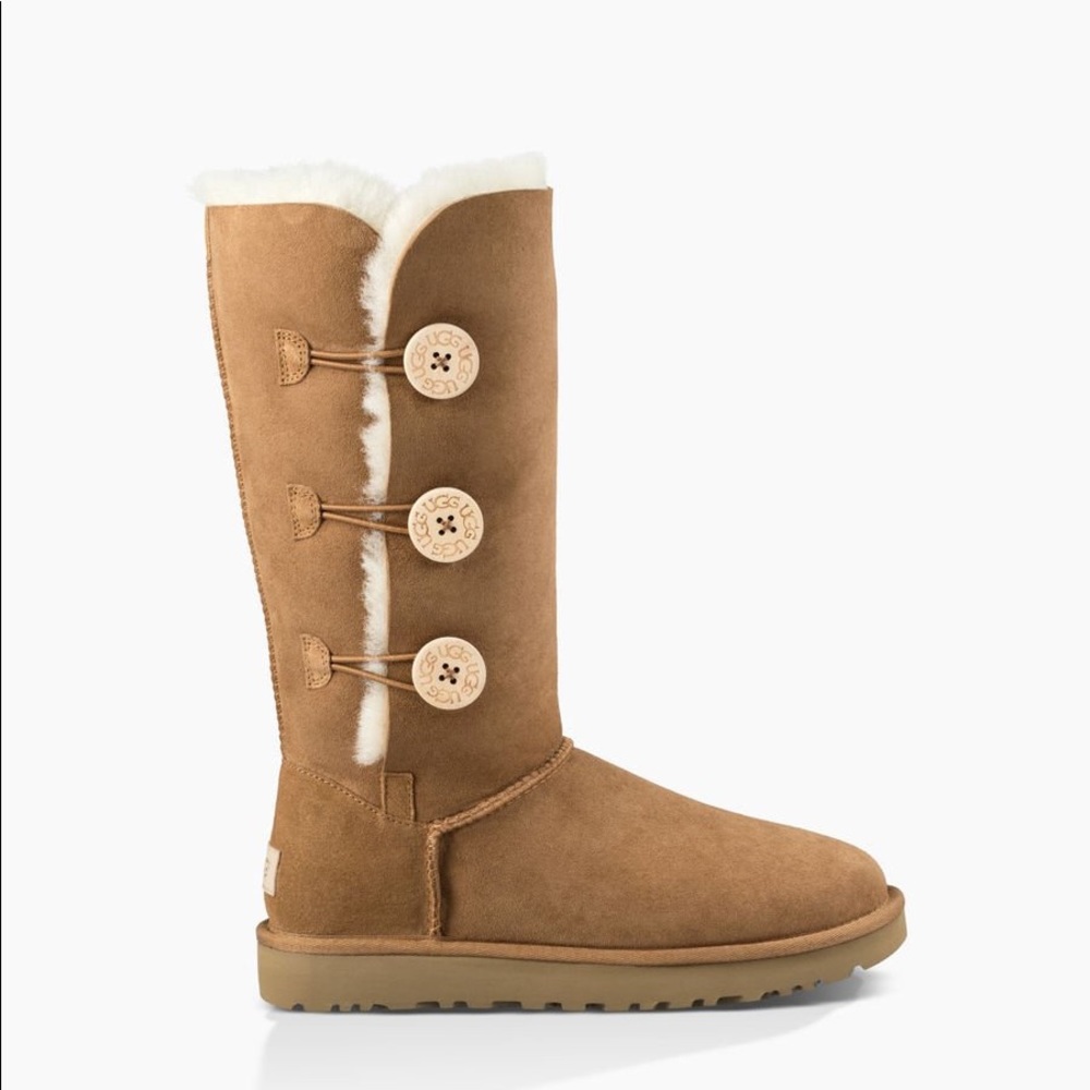 UGG Bailey Button Boot sz 8 Chestnut